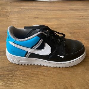 Nike Air Force One LV8 2 Big Kids shoe